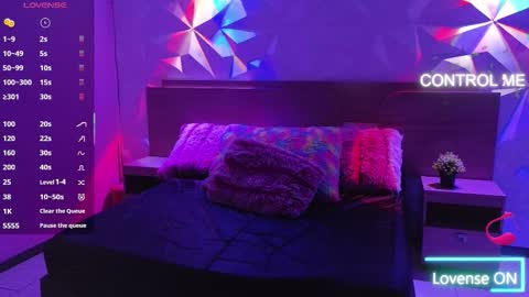 Canela online show from 09/09/25, 04:34