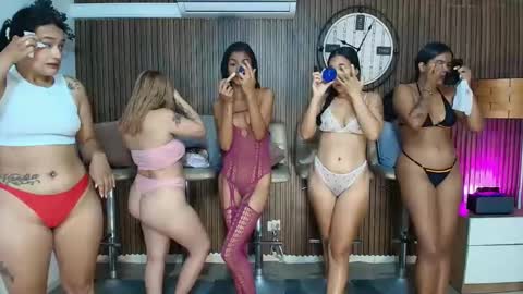 Sara online show from 09/29/25, 11:04