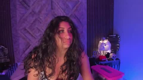 Snapshot of canndy_gaby chatting on 10/05/25, 04:11 GABRIELA LOPEZ online show from 10/05/25, 04:11