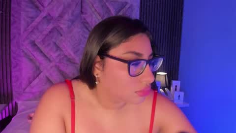 GABRIELA LOPEZ online show from 02/12/26, 04:07
