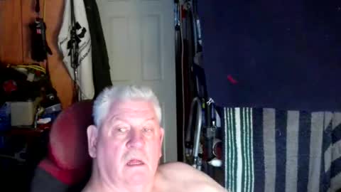 Snapshot of canoelicker69 chatting on 10/29/25, 07:26 canoelicker69 online show from 10/29/25, 07:26