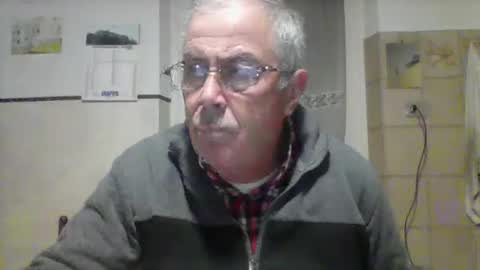 Snapshot of cantera577 chatting on 11/13/25, 07:35 cantera577 online show from 11/13/25, 07:35