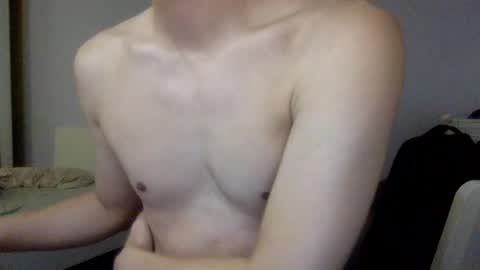 Snapshot of caobicao chatting on 01/10/25, 06:31 contrast moe online show from 01/10/25, 06:31