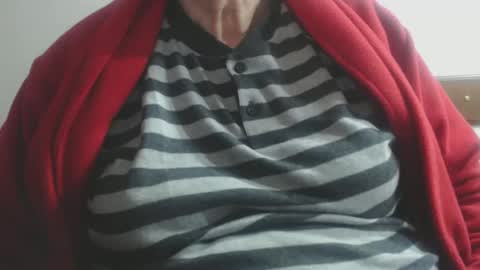 Snapshot of capitanfuturo44 chatting on 12/04/24, 04:05 Cinzia ex regina online show from 12/04/24, 04:05