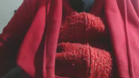 Snapshot of capitanfuturo44 chatting on 03/01/26, 03:47 Cinzia ex regina online show from 03/01/26, 03:47