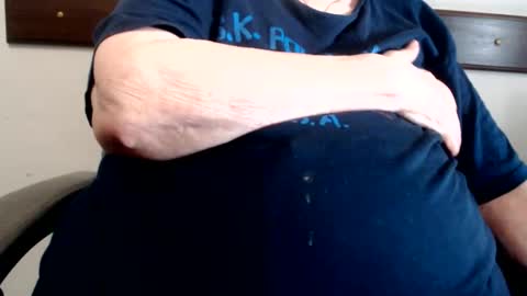 Snapshot of capitanfuturo44 chatting on 06/09/26, 12:28 Cinzia ex regina online show from 06/09/26, 12:28