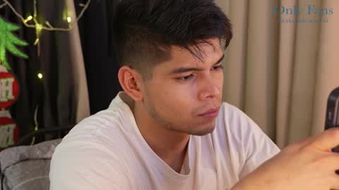 Snapshot of capizzi_ chatting on 12/12/24, 03:10 David Capizzi online show from 12/12/24, 03:10