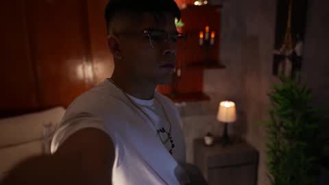 Snapshot of capizzi_ chatting on 10/26/25, 03:01 David Capizzi online show from 10/26/25, 03:01