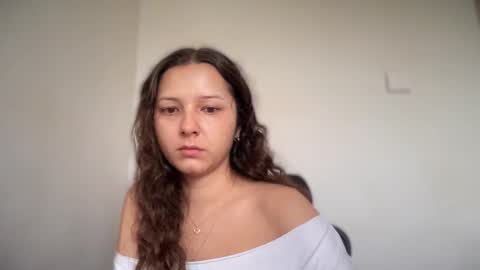 Emma online show from 09/29/25, 06:51