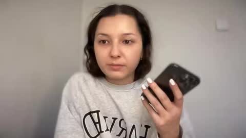 Emma online show from 11/19/25, 06:24