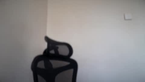 Emma online show from 12/19/25, 08:10