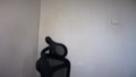 Snapshot of cappuccinokiss chatting on 06/11/26, 07:17 Emma online show from 06/11/26, 07:17