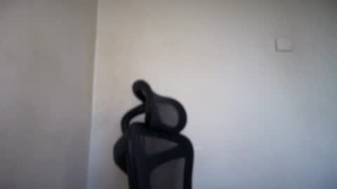 Snapshot of cappuccinokiss chatting on 07/20/26, 05:44 Emma online show from 07/20/26, 05:44
