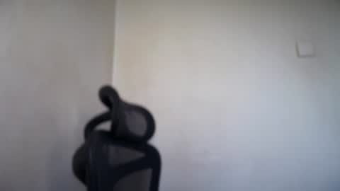 Snapshot of cappuccinokiss chatting on 07/21/26, 06:05 Emma online show from 07/21/26, 06:05