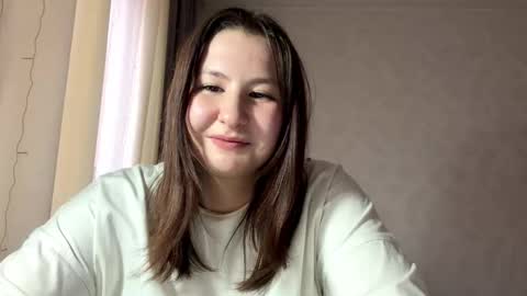 Snapshot of capricenichlos chatting on 03/04/26, 12:11 May online show from 03/04/26, 12:11