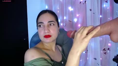 Snapshot of capricornio_16 chatting on 02/17/25, 01:42 CAPRICORNIO online show from 02/17/25, 01:42