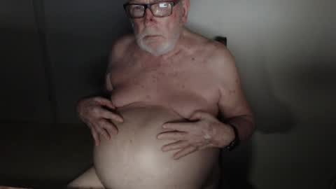 Snapshot of capt5105 chatting on 02/23/25, 04:02 capt5105 online show from 02/23/25, 04:02