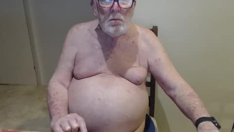 Snapshot of capt5105 chatting on 02/25/25, 09:53 capt5105 online show from 02/25/25, 09:53