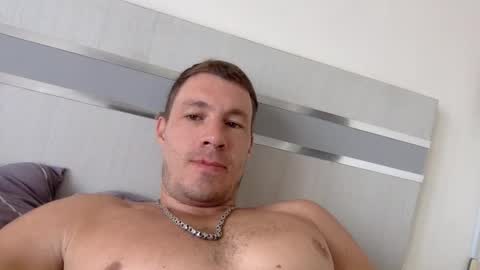 follow my twitter  online show from 11/10/25, 04:33