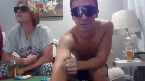 captain_chris8 online show from 10/09/25, 12:52