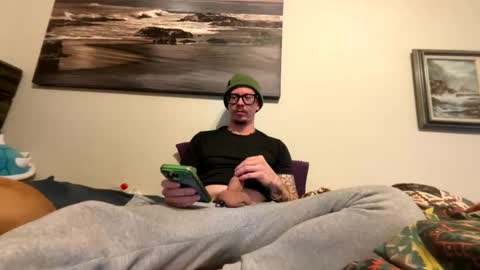 Snapshot of captaincumgun chatting on 02/07/26, 05:22 Captaincumgun online show from 02/07/26, 05:22