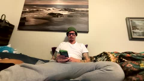 Snapshot of captaincumgun chatting on 02/08/26, 06:06 Captaincumgun online show from 02/08/26, 06:06