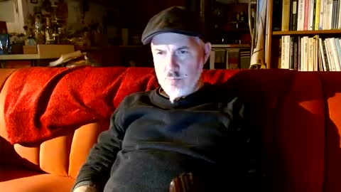 Snapshot of captian_rich chatting on 12/16/25, 05:23 captian_rich online show from 12/16/25, 05:23