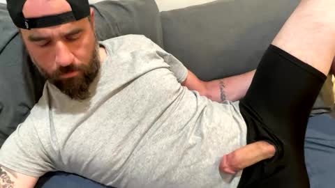 Snapshot of captnblackbeard chatting on 05/25/26, 10:05 captnblackbeard online show from 05/25/26, 10:05
