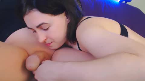 girl - foxi and tranny - kami online show from 02/24/25, 01:31