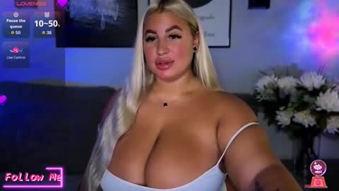     .         .  online show from 09/30/25, 10:15