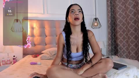 Snapshot of caraiosh_ chatting on 12/21/24, 10:39 Cara online show from 12/21/24, 10:39