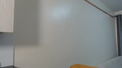 caramel online show from 10/03/25, 05:59