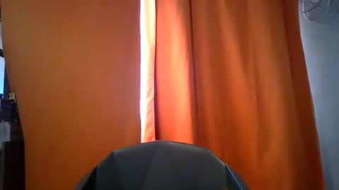 Snapshot of caramelchoc81 chatting on 09/17/25, 01:02 candylious81 online show from 09/17/25, 01:02