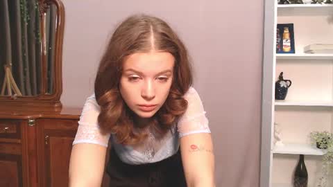 Snapshot of carangi_lisa chatting on 06/11/26, 06:50 Mila online show from 06/11/26, 06:50
