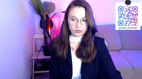 Snapshot of care_sensual chatting on 09/30/25, 05:18 Mary online show from 09/30/25, 05:18