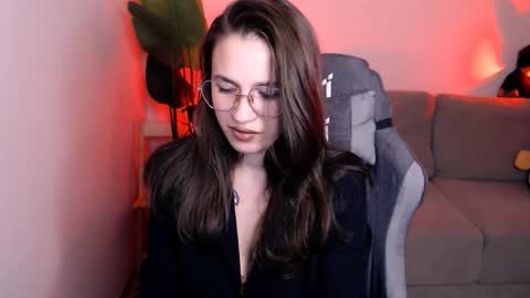 Snapshot of care_sensual chatting on 10/15/25, 09:15 Mary online show from 10/15/25, 09:15