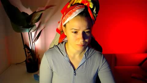 Snapshot of care_sensual chatting on 02/01/26, 04:11 Mary online show from 02/01/26, 04:11