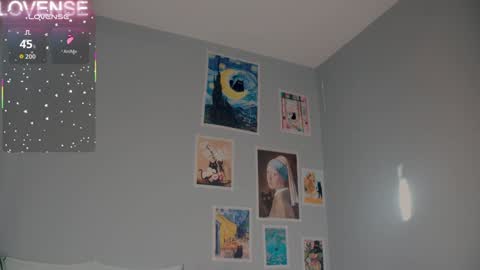 Snapshot of careful_i_bite chatting on 09/11/25, 04:56 NONA follow online show from 09/11/25, 04:56