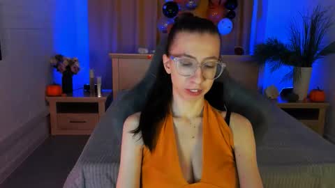 Snapshot of careyjonas chatting on 10/23/25, 05:33 careyjonas online show from 10/23/25, 05:33