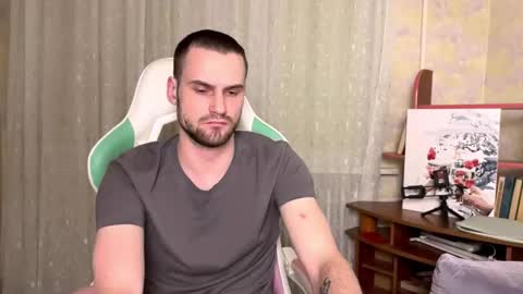 Cari online show from 12/16/25, 08:25