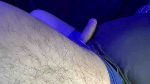 Snapshot of caribouu chatting on 03/11/25, 09:34 caribouu online show from 03/11/25, 09:34