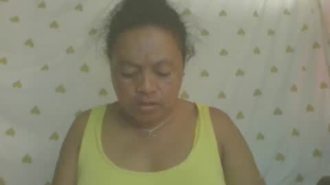 Snapshot of carinesexy69 chatting on 04/25/26, 11:57 carinesexy69 online show from 04/25/26, 11:57