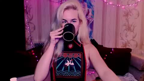 Snapshot of carinfox chatting on 07/02/26, 08:59 Carin online show from 07/02/26, 08:59
