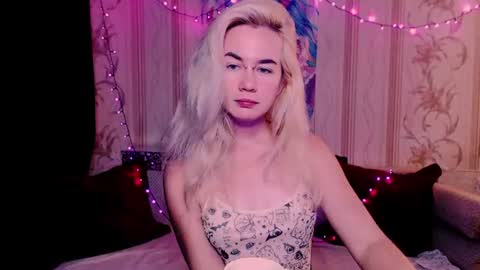 Snapshot of carinfox chatting on 07/05/26, 04:36 Carin online show from 07/05/26, 04:36