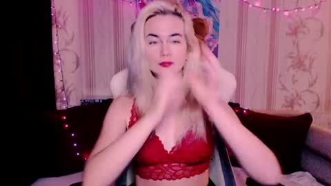 Snapshot of carinfox chatting on 07/08/26, 06:07 Carin online show from 07/08/26, 06:07