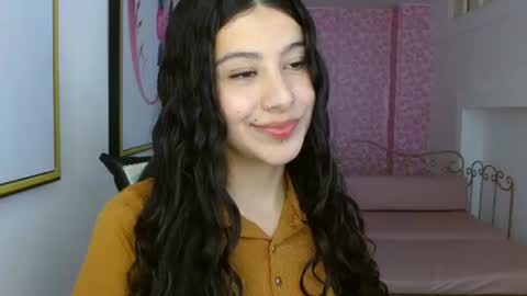 Snapshot of carla_cortess_ chatting on 06/18/26, 08:24 Carla online show from 06/18/26, 08:24