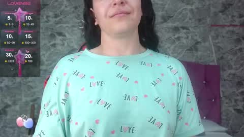 Carla naugthy  online show from 03/08/25, 09:28