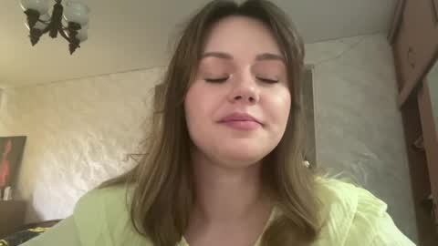 Lesly online show from 04/23/26, 12:04