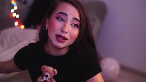 Snapshot of carlagavin chatting on 12/23/24, 11:47 CarlaGavin online show from 12/23/24, 11:47