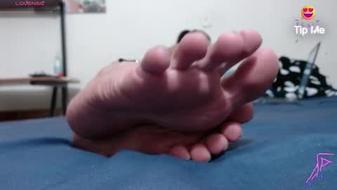 carlajames_1 online show from 03/08/25, 09:17